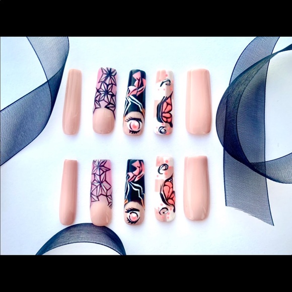 Anime Girl Press On Nails - Picture 4 of 12